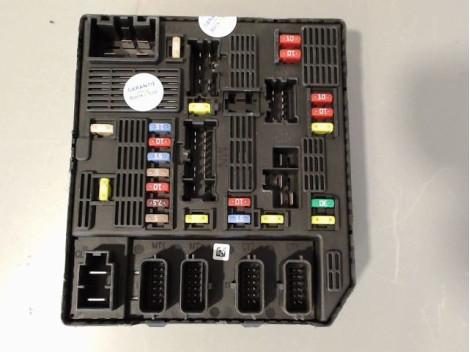 BOITE A FUSIBLES RENAULT SCENIC MONOSP. III Phase 1 2009-2011