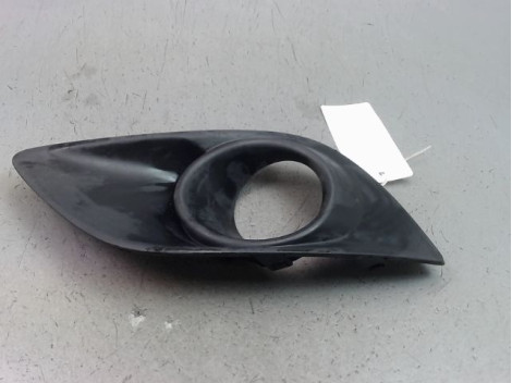 GRILLE VENTILATION PARE-CHOC AVD SUZUKI SWIFT III 2005-2011