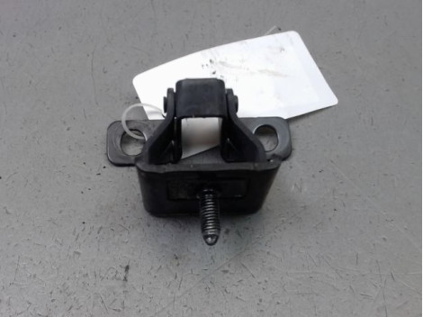 CHARNIERE HAYON D PEUGEOT 3008 2009-