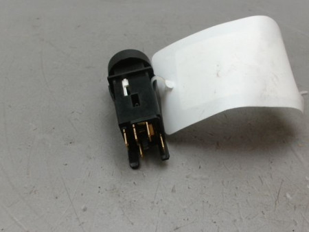 COMMANDE DEGIVRAGE LUNETTE ARRIERE PEUGEOT 106 Phase 2 1996-2003