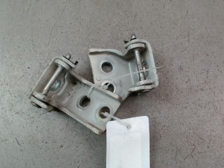 CHARNIÈRE PORTE AVD PEUGEOT 5008 MONOSP. I Phase 1 2009-2013
