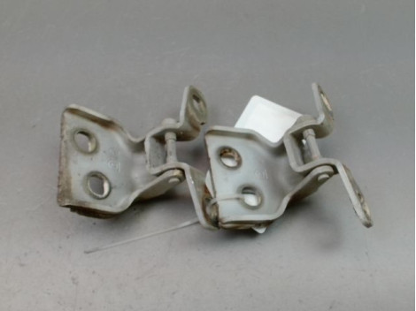 CHARNIÈRE PORTE AVD DACIA SANDERO I 2008-2012