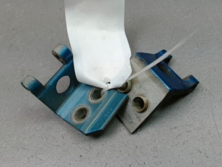 CHARNIÈRE PORTE AVD PEUGEOT 206 + 2009-2013