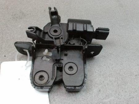 SERRURE HAYON  DACIA DUSTER BREAK Phase 1 2010-2013