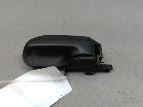 POIGNEE INTERIEURE PORTE AVANT GAUCHE PEUGEOT 107 Phase 3 2012-2014