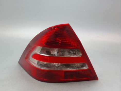 FEU ARRIERE GAUCHE  MERCEDES CLASSE C BERL. II Phase 2 (203) 2004-2006