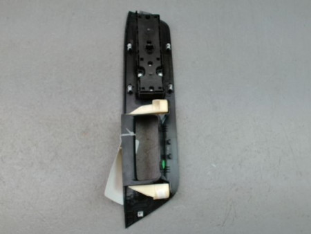 COMMANDE LEVE-GLACE PORTE AVG FORD ECOSPORT