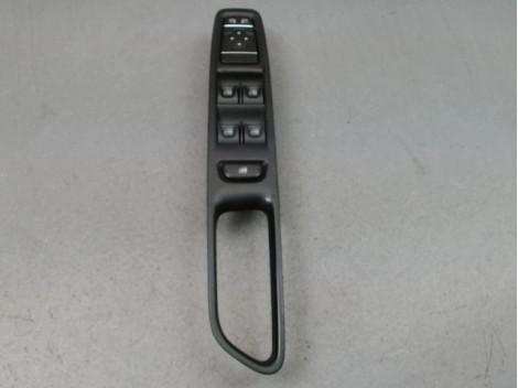 COMMANDE LEVE-GLACE PORTE AVG RENAULT CAPTUR Phase 1 2013-...