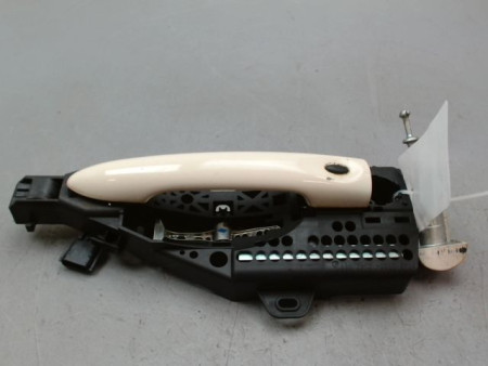 POIGNEE EXTERIEURE PORTE AVANT GAUCHE RENAULT CAPTUR Phase 1 2013-...