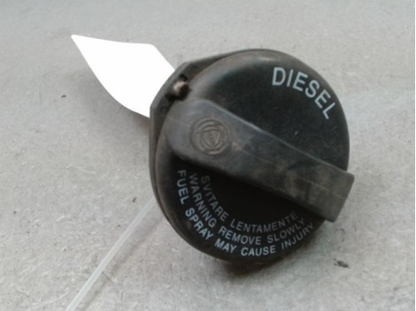 BOUCHON RESERVOIR A CARBURANT FIAT PANDA II 2003-2012