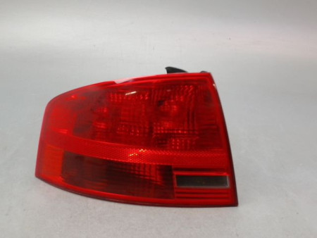 FEU ARRIERE GAUCHE  AUDI A4 BERL. II Phase 1 2001-2004