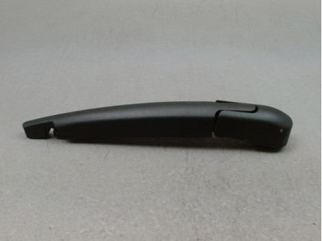 BRAS ESSUIE-GLACE ARRIERE FIAT 500 2007-