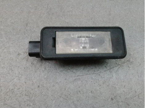 ECLAIREUR PLAQUE DE POLICE DROIT PEUGEOT 208 Phase 1 2012-...