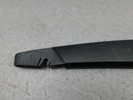 BRAS ESSUIE-GLACE ARRIERE OPEL CORSA 2010-