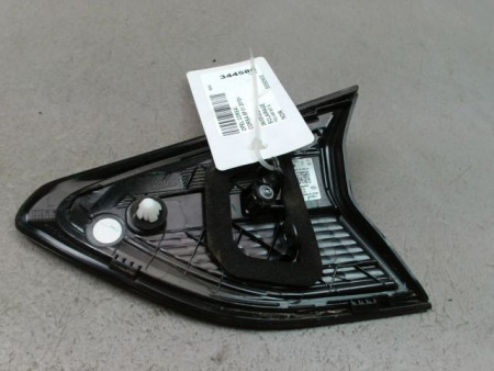 FEU ARRIERE INTERIEUR GAUCHE OPEL CORSA 2010-