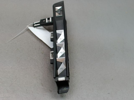 COMMANDE LEVE-GLACE PORTE AVD DS DS7