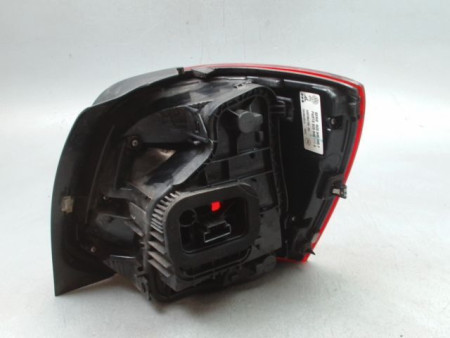 FEU ARRIERE GAUCHE  VOLKSWAGEN POLO V Phase 1 (6R) 2009-...