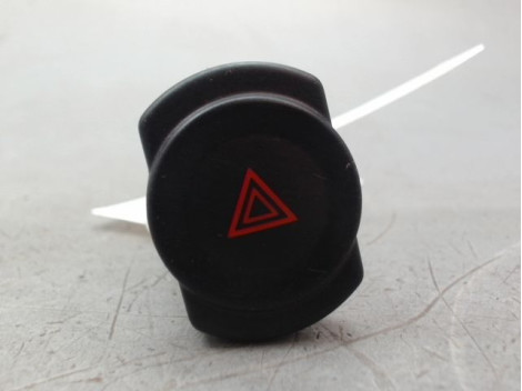 BOUTON DE WARNING DACIA DUSTER BREAK Phase 1 2010-2013