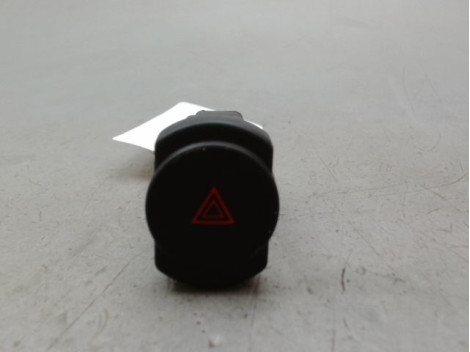 BOUTON DE WARNING DACIA SANDERO I 2008-2012