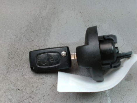 BOUCHON RESERVOIR A CARBURANT CITROEN C3 PICASSO MONOSP. Phase 1 2009-2012