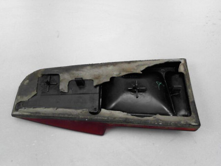 FEU ARRIERE INTERIEUR GAUCHE FIAT PUNTO