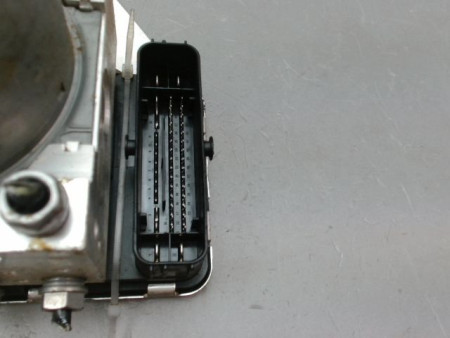 UNITE HYDRAULIQUE ABS AUDI Q3