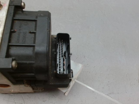 UNITE HYDRAULIQUE ABS NISSAN PICK-UP PICKUP DBL.CAB. III Phase 2 2002-2006