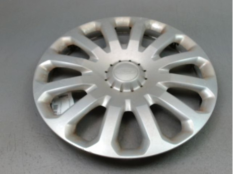 ENJOLIVEUR DE ROUE FORD FIESTA VI PHASE 1 2008-...