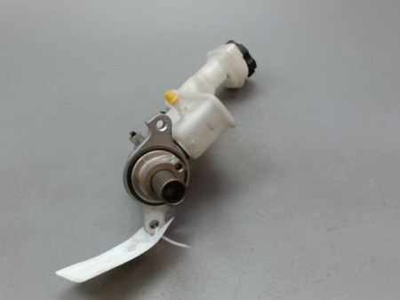 MAITRE CYLINDRE RENAULT KOLEOS 2008-