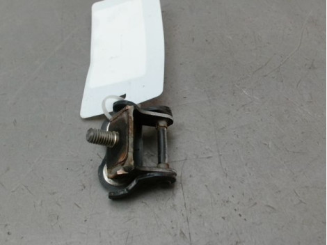 CHARNIERE HAYON G TOYOTA YARIS 2005-