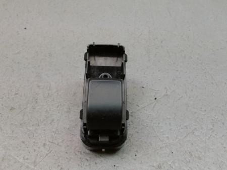 COMMANDE LEVE-GLACE PORTE AVD MAZDA MAZDA 2