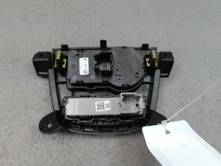INTERIEUR COMMANDE PHARES OPEL KARL