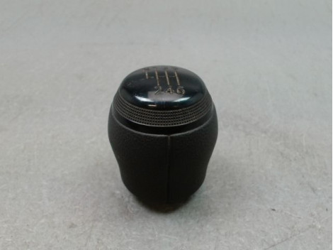 POMMEAU LEVIER VITESSES DACIA DUSTER 2010- 1.3 TCe 130 