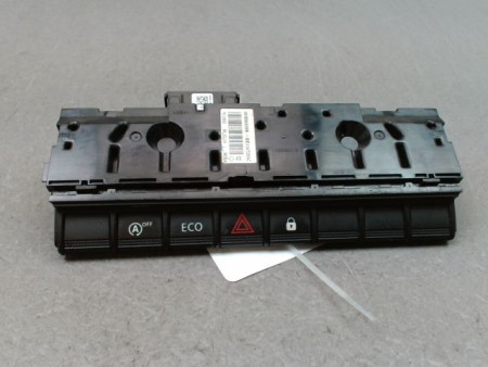 BOUTON DE WARNING DACIA DUSTER 2010-
