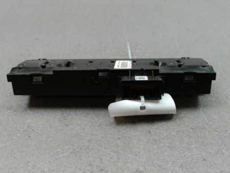 BOUTON DE WARNING DACIA DUSTER 2010-