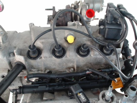 MOTEUR ESSENCE RENAULT CLIO III Phase 2 2009-2014 1.2 16V 