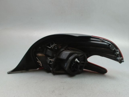 FEU ARRIERE GAUCHE  PEUGEOT 208