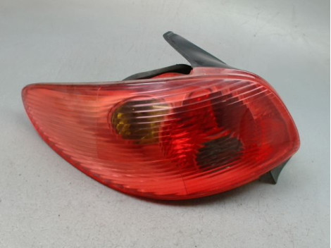 FEU ARRIERE GAUCHE  PEUGEOT 206 1998-2009