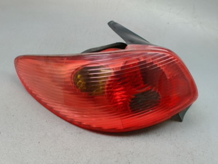 FEU ARRIERE GAUCHE  PEUGEOT 206 1998-2009