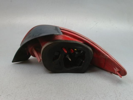 FEU ARRIERE GAUCHE  PEUGEOT 206 1998-2009