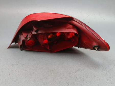FEU ARRIERE GAUCHE  PEUGEOT 307 Phase 2 2005-2007