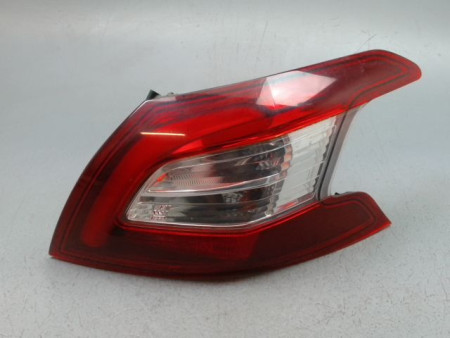 FEU ARRIERE DROIT PEUGEOT 308 2011-