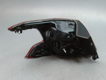 FEU ARRIERE DROIT PEUGEOT 308 2011-