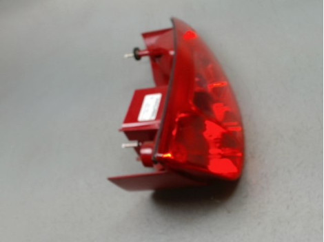 FEU ARRIERE GAUCHE  PEUGEOT 807 MONOSP. 2002-2014