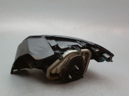FEU ARRIERE GAUCHE  PEUGEOT 208 2012-...