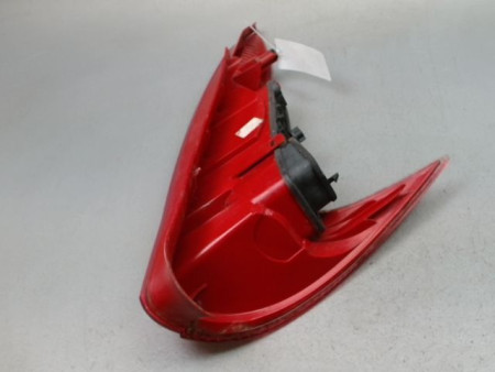 FEU ARRIERE GAUCHE  PEUGEOT 206 SW 2002-2006