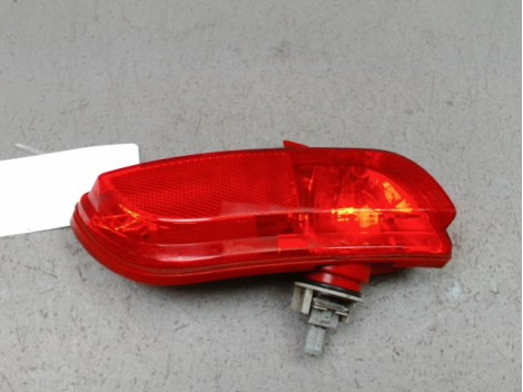 FEU DE PARE-CHOC ARRIERE GAUCHE PEUGEOT 206 + 2009-2013
