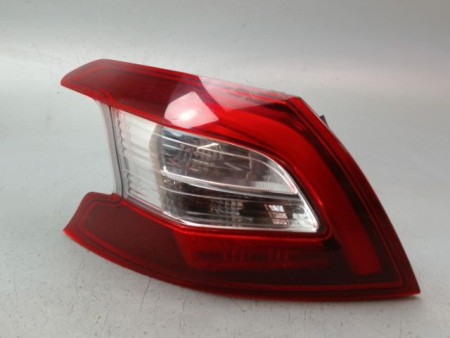 FEU ARRIERE GAUCHE  PEUGEOT 308 2011-
