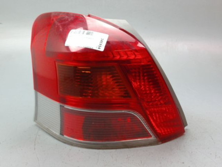 FEU ARRIERE GAUCHE  TOYOTA YARIS II Phase 1 2005-2009