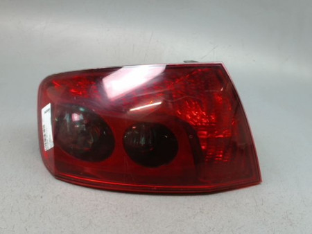 FEU ARRIERE GAUCHE  PEUGEOT 407 BERL. Phase 1 2004-2008